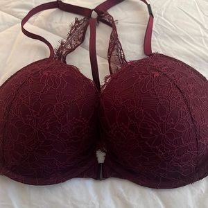 Gorgeous Victoria’s Secret Very Sexy push up